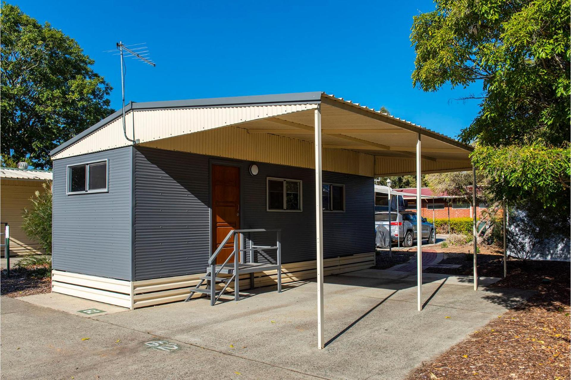Banksia Tourist Park Hotel Perth Exterior photo