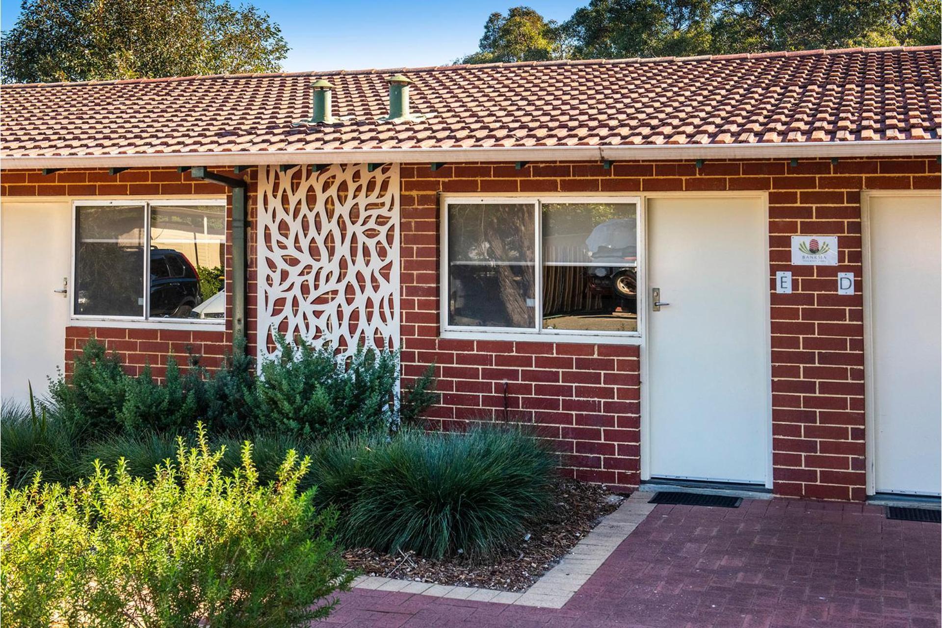 Banksia Tourist Park Hotel Perth Exterior photo